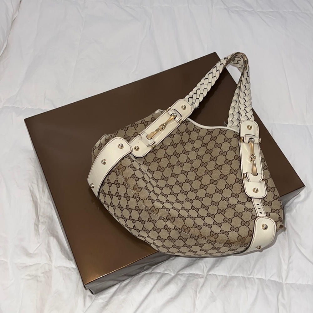 Gucci Pelham Shoulder Bag GG Canvas Large
